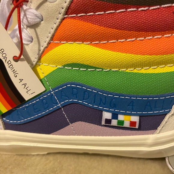 VANS (Mens or womens)  PRIDE RAINBOW TENNIS SHOES VANS SKATE - Picture 7 of 9